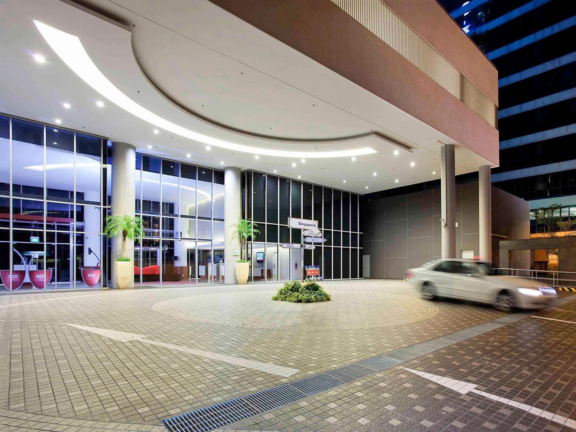 Ibis Singapore On Bencoolen - Newly Renovated Exterior photo