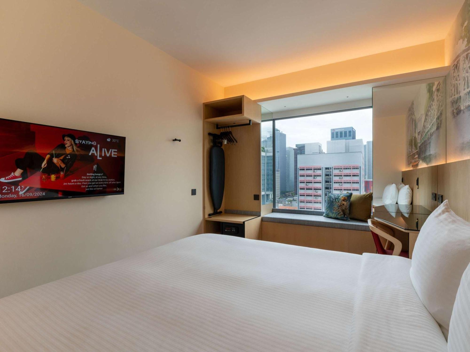 Ibis Singapore On Bencoolen - Newly Renovated Exterior photo